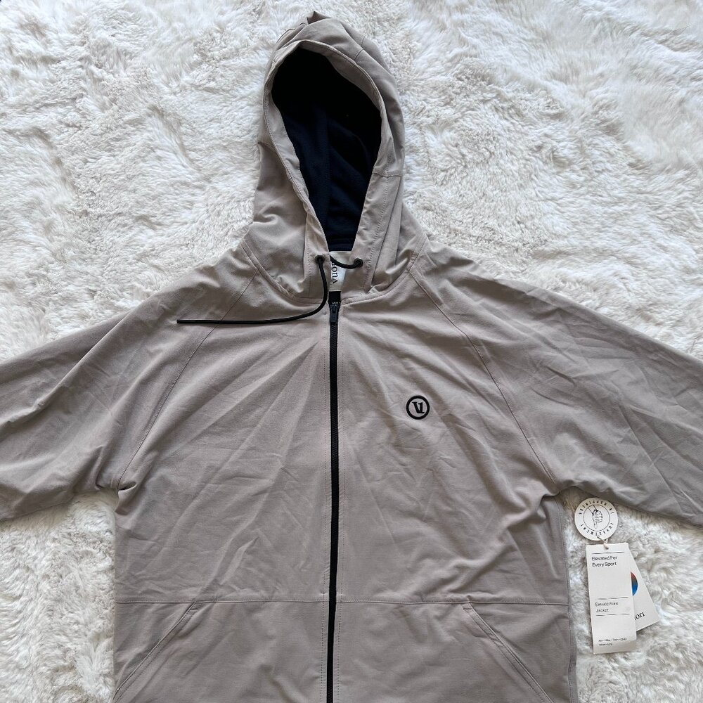 Vuori Men's Elevate Kore Jacket in Toast Size L NWT